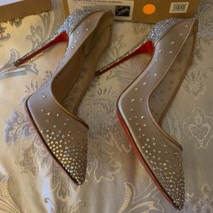 Christian Louboutin‘s heels women’s 39.5 size.
